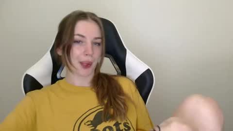 Snapshot of kleokills chatting on 02/22/25, 08:29 kleokills online show from 02/22/25, 08:29