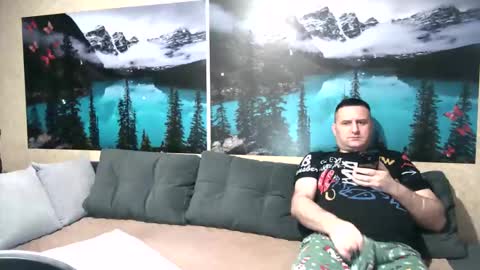 Kleosnow online show from 09/25/25, 09:02