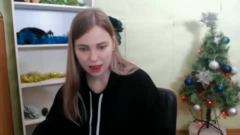 Snapshot of klerkarina chatting on 01/08/25, 06:09 klerkarina online show from 01/08/25, 06:09