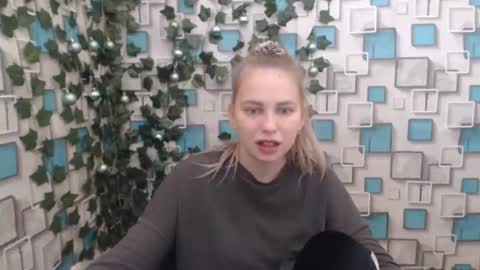 Snapshot of klerkarina chatting on 01/10/25, 04:54 klerkarina online show from 01/10/25, 04:54