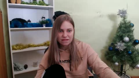 Snapshot of klerkarina chatting on 02/04/25, 05:53 klerkarina online show from 02/04/25, 05:53