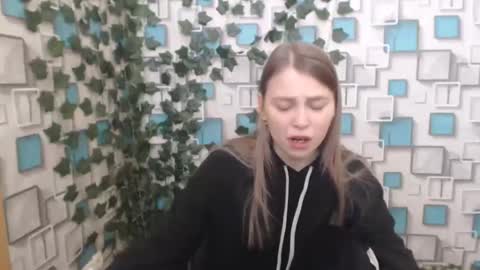 Snapshot of klerkarina chatting on 02/22/25, 09:01 klerkarina online show from 02/22/25, 09:01