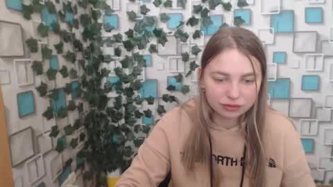 Snapshot of klerkarina chatting on 03/02/25, 08:59 klerkarina online show from 03/02/25, 08:59