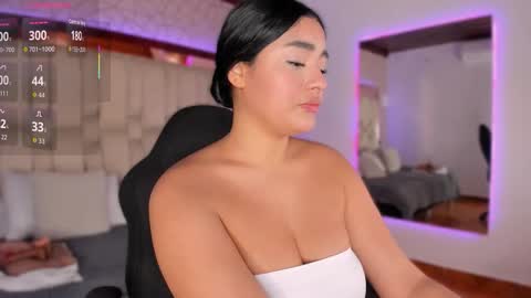 Snapshot of kleverly_manson1 chatting on 10/14/25, 08:09 online show from 10/14/25, 08:09