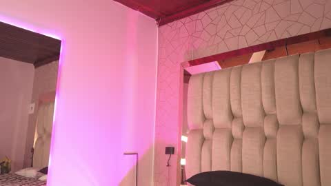 Snapshot of kleverly_manson1 chatting on 11/21/25, 08:29 online show from 11/21/25, 08:29