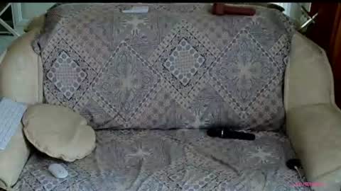 Snapshot of klitores chatting on 06/27/26, 12:22 ALYONA online show from 06/27/26, 12:22