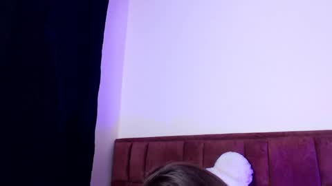 Kloe online show from 02/19/25, 08:01