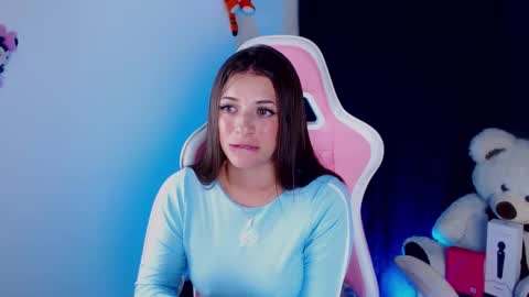 Kloe online show from 09/11/25, 02:11