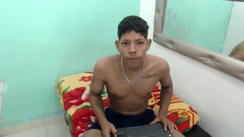Snapshot of kloe_matias chatting on 09/21/25, 01:18 kloe matias online show from 09/21/25, 01:18