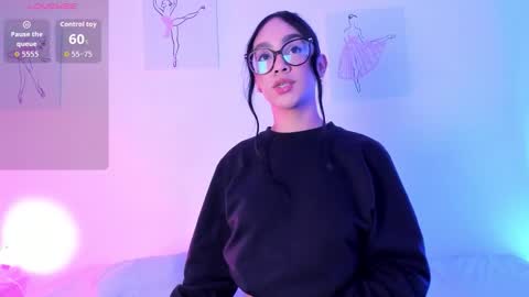 Snapshot of klohewilliams chatting on 12/03/25, 12:25 klohe Williams online show from 12/03/25, 12:25