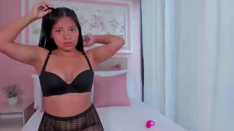 klooe online show from 09/17/25, 10:11