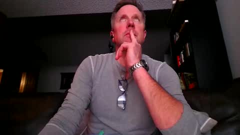 Knight3975 online show from 05/07/26, 04:07