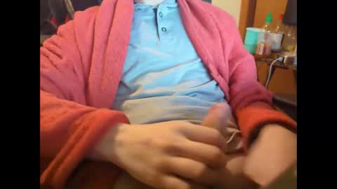 Snapshot of kniloc chatting on 01/22/25, 10:26 kniloc online show from 01/22/25, 10:26