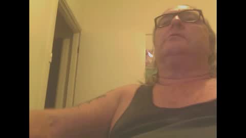 Snapshot of knobout chatting on 01/14/25, 10:38 knobout online show from 01/14/25, 10:38