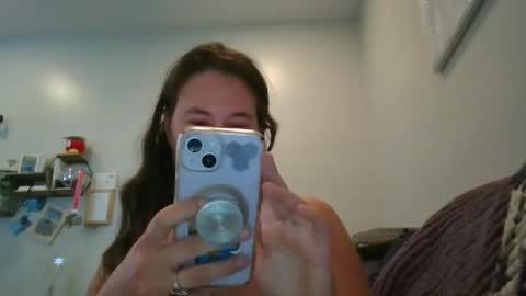 Snapshot of ko_rides chatting on 09/17/25, 12:51 ko_rides online show from 09/17/25, 12:51