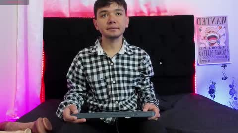 Snapshot of kody_sexy chatting on 10/18/25, 11:00 kody_sexy online show from 10/18/25, 11:00