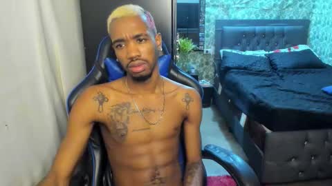 Snapshot of kofi_exotic_ chatting on 11/22/25, 09:47 kofi online show from 11/22/25, 09:47