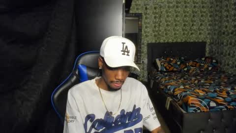 Snapshot of kofi_exotic_ chatting on 12/18/25, 12:27 kofi online show from 12/18/25, 12:27