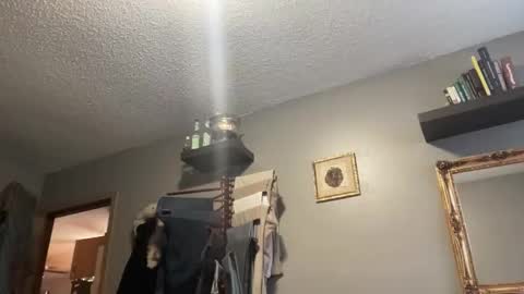 Snapshot of kofigardner chatting on 01/07/26, 10:45 A Dick Ting online show from 01/07/26, 10:45