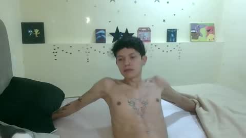 Snapshot of koiseraphin chatting on 03/25/26, 01:06 Jacob and Victoria online show from 03/25/26, 01:06