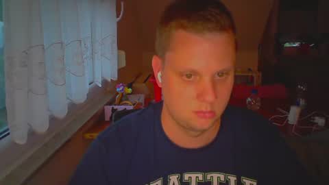 kojle95 online show from 08/08/26, 06:54