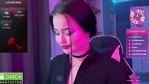 Snapshot of kokokolla chatting on 01/05/25, 10:40 Mia online show from 01/05/25, 10:40