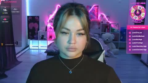 Snapshot of kokokolla chatting on 10/29/25, 12:57 Mia online show from 10/29/25, 12:57