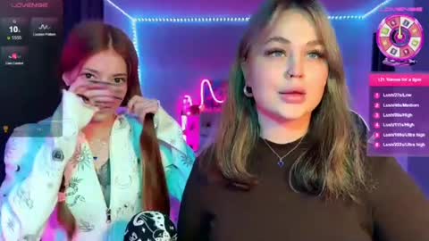 Snapshot of kokokolla chatting on 11/12/25, 06:52 Mia online show from 11/12/25, 06:52