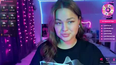 Snapshot of kokokolla chatting on 11/26/25, 06:31 Mia online show from 11/26/25, 06:31