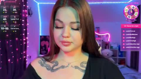 Snapshot of kokokolla chatting on 11/29/25, 11:08 Mia online show from 11/29/25, 11:08