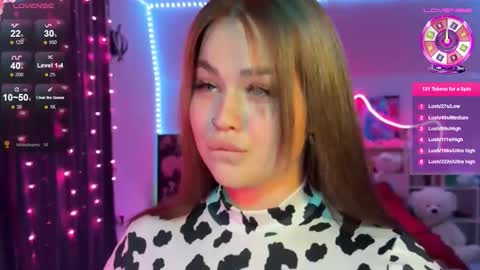 Snapshot of kokokolla chatting on 12/04/25, 12:58 Mia online show from 12/04/25, 12:58