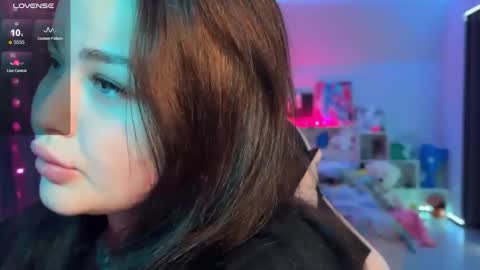 Snapshot of kokokolla chatting on 01/07/26, 12:18 Mia online show from 01/07/26, 12:18