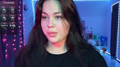 Snapshot of kokokolla chatting on 01/08/26, 08:00 Mia online show from 01/08/26, 08:00