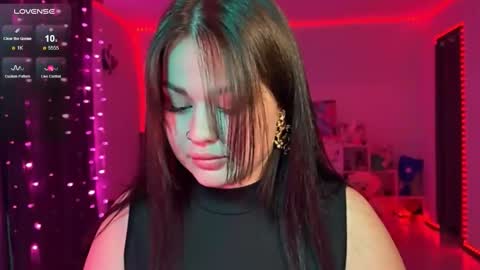 Snapshot of kokokolla chatting on 01/11/26, 02:11 Mia online show from 01/11/26, 02:11