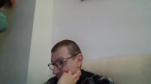 Snapshot of kolesie7 chatting on 02/14/25, 10:47 JUAN CARLOS online show from 02/14/25, 10:47