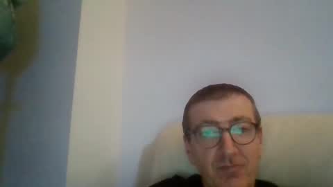 Snapshot of kolesie7 chatting on 09/20/25, 10:22 JUAN CARLOS online show from 09/20/25, 10:22
