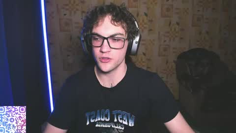 Snapshot of kolyakayne chatting on 04/19/26, 11:51 Kolya Kayne online show from 04/19/26, 11:51