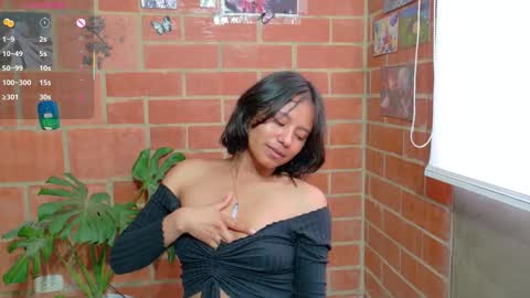 Snapshot of komatsu_ chatting on 03/11/25, 11:48  Komatsu Lilith online show from 03/11/25, 11:48