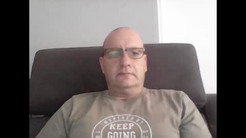 Snapshot of konsty17 chatting on 12/10/24, 02:48 konsty17 online show from 12/10/24, 02:48