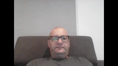 Snapshot of konsty17 chatting on 02/08/26, 10:24 konsty17 online show from 02/08/26, 10:24