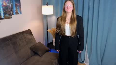 Jenna online show from 11/12/25, 01:55