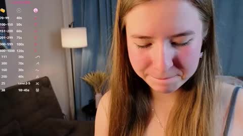 Snapshot of koolyquiser chatting on 12/17/25, 03:18 Jenna online show from 12/17/25, 03:18