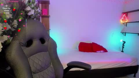 Kora Red online show from 10/21/25, 01:56