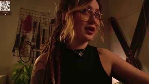 Kora       TG channel  online show from 11/28/25, 01:25