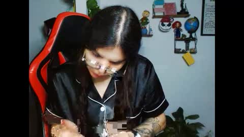 Karoll online show from 02/16/25, 01:47