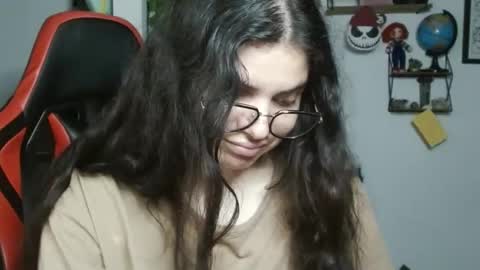 Karoll online show from 02/19/25, 02:12