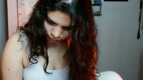 Karoll online show from 10/15/25, 01:50