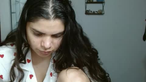 Karoll online show from 11/05/25, 01:49