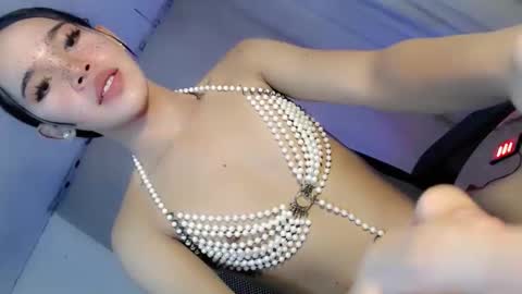 Snapshot of koreandoll_yuri chatting on 10/21/25, 08:48 koreandoll_yuri online show from 10/21/25, 08:48