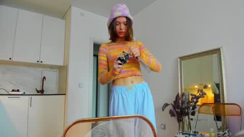 kossie_ online show from 02/06/25, 11:54